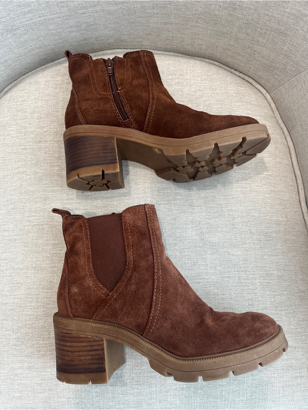 Lucky Brand Sodeti Suede Chelsea Boots Size 7